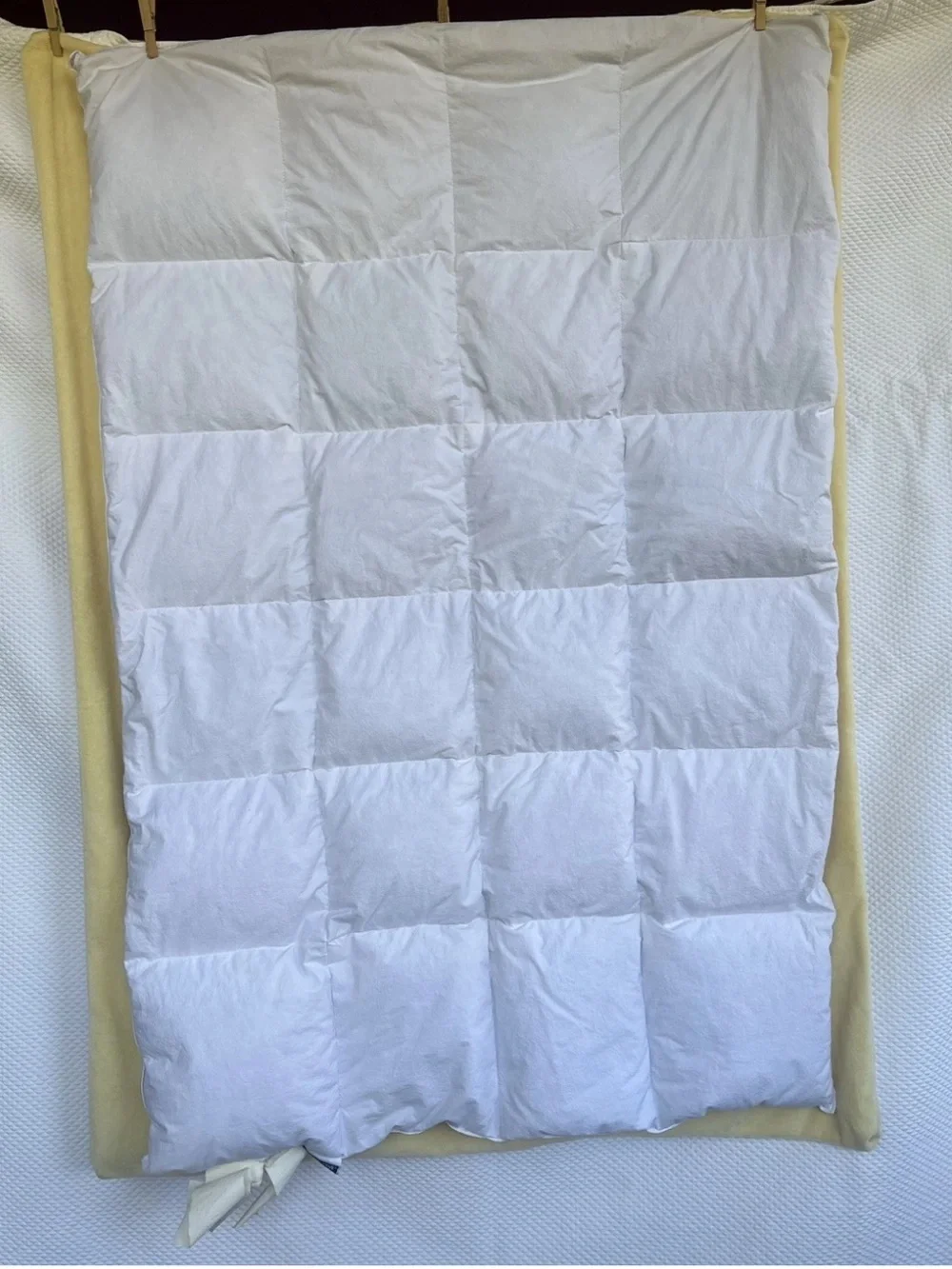 POTTERY BARN KIDS  Toddler 2 Yellow Chamios Duvet Covers AND PBK Down Insert GUC